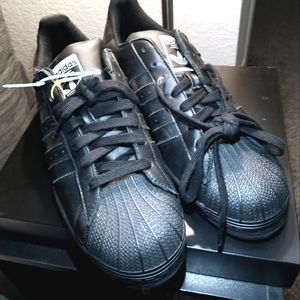 Adidas Superstars